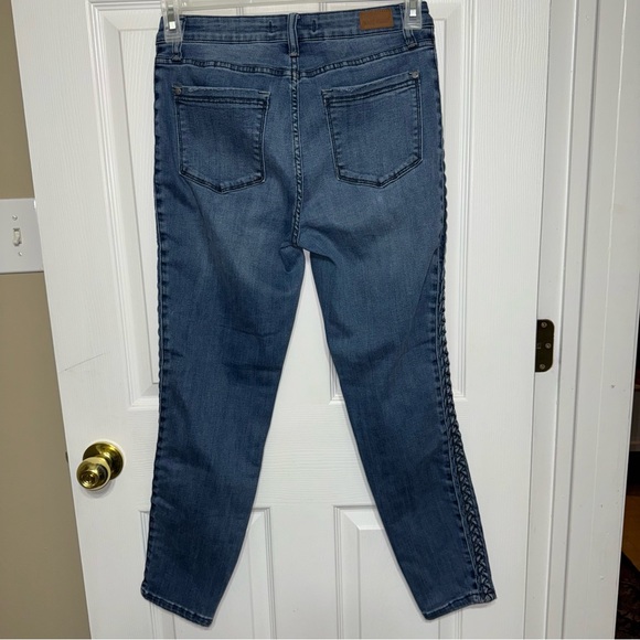 Judy Blue Relaxed Fit Braided Jeans Womens Blue Denim Stretch Size 7 28 JB88468 - Picture 4 of 11